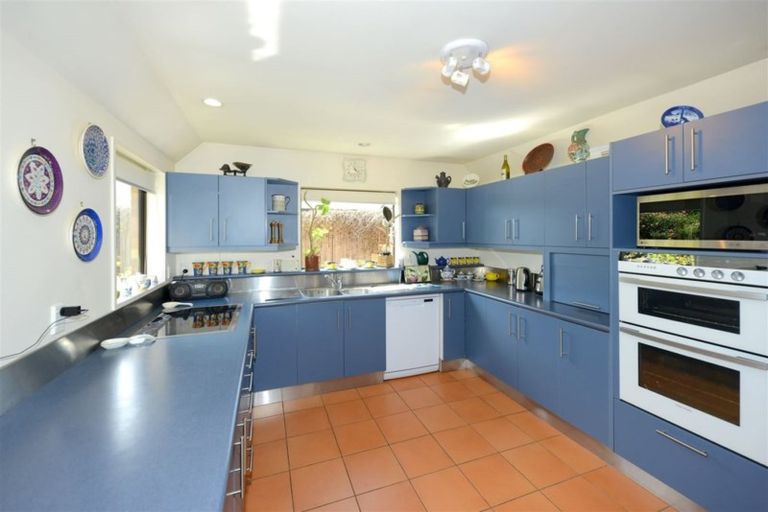 Photo of property in 6d Swithland Place, Avonhead, Christchurch, 8042