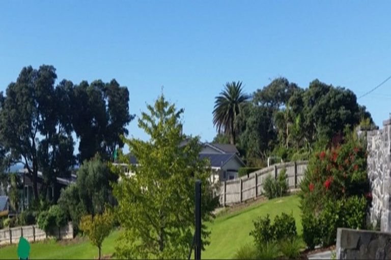 Photo of property in 4 Ridgeview Close, Red Beach, 0932