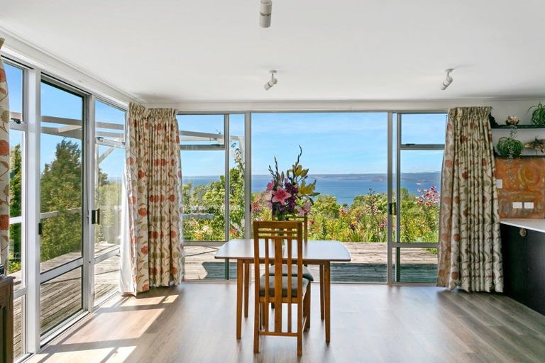 Photo of property in 21 Parerohi Grove, Kuratau, Turangi, 3381