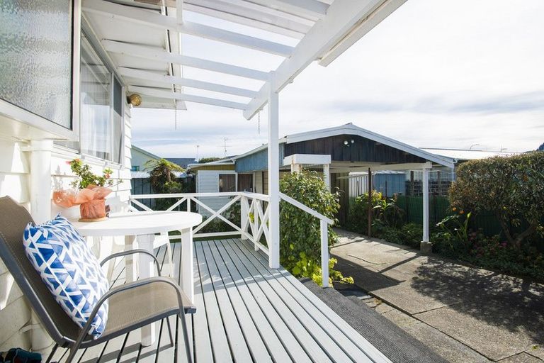 Photo of property in 16 Elsthorpe Avenue, Mangapapa, Gisborne, 4010