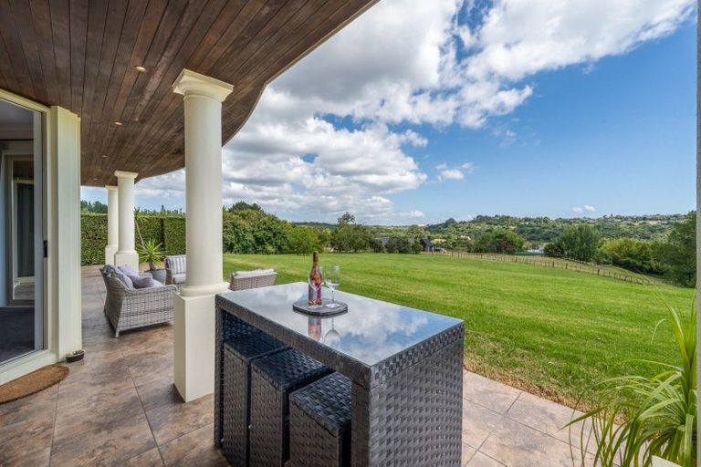 Photo of property in 204 Broomfields Road, Whitford, Howick, 2571