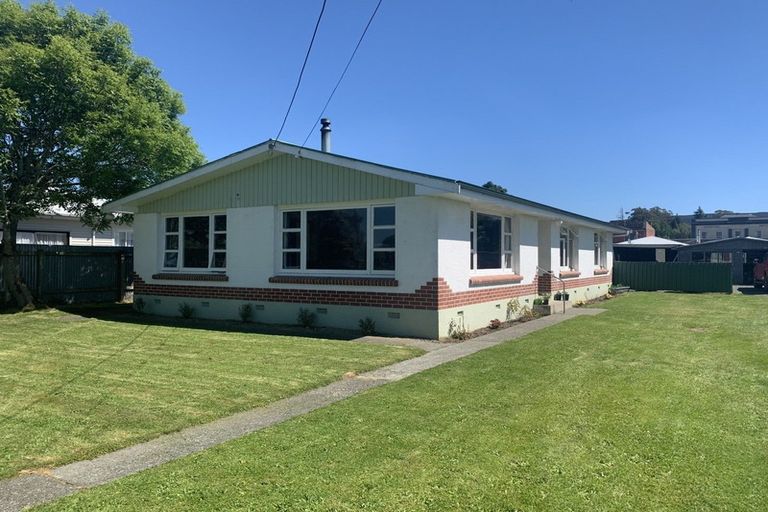 Photo of property in 63 Queen Street, Otautau, 9610