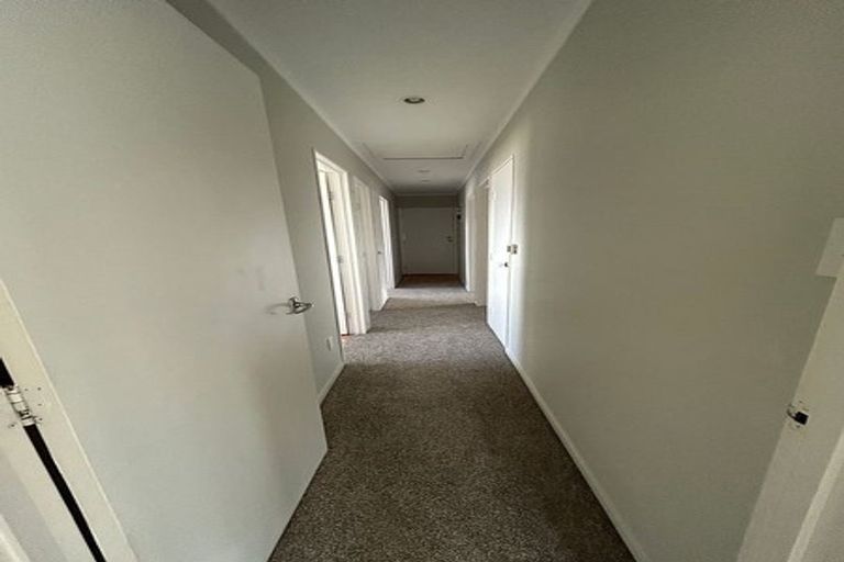 Photo of property in 1/59 Archibald Road, Kelston, Auckland, 0602