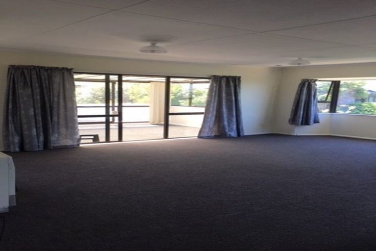 Photo of property in 38 Bodmin Terrace, Camborne, Porirua, 5026