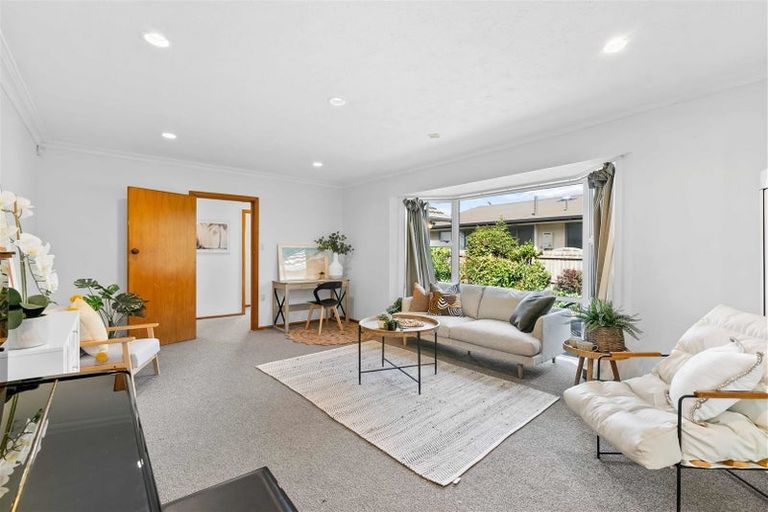 Photo of property in 65 Woodbury Street, Russley, Christchurch, 8042