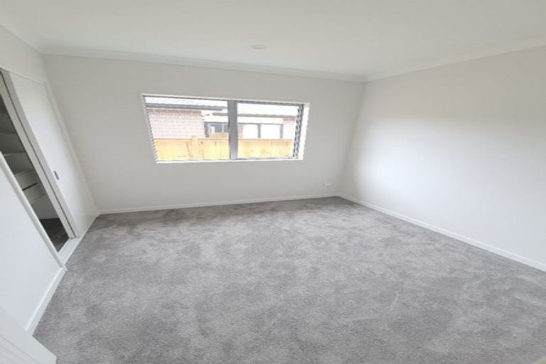 Photo of property in 23 Holcroft Street, Papakura, 2110