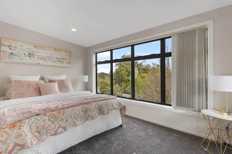 Photo of property in 37 Chorley Avenue, Massey, Auckland, 0614