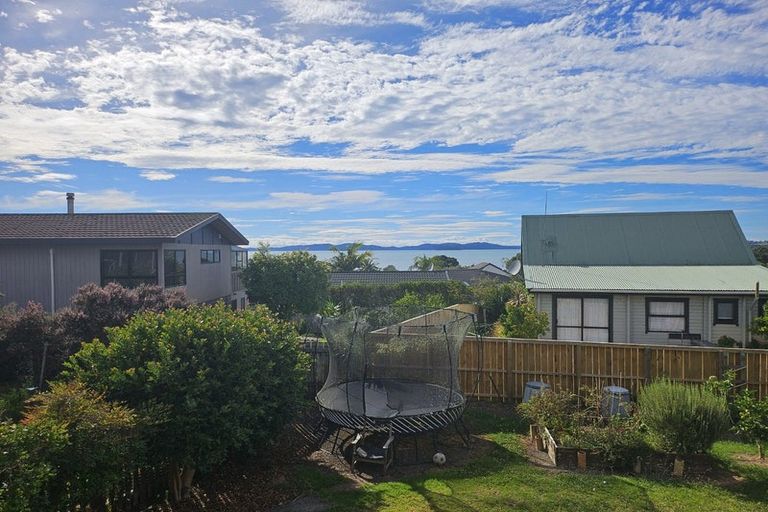 Photo of property in 12 Arohia Place, Snells Beach, 0920