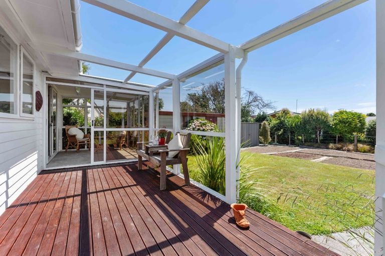 Photo of property in 49 Sylvan Avenue, Waikanae, 5036