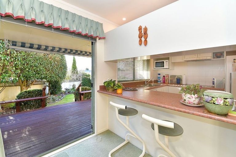 Photo of property in 4/848 Whangaparaoa Road, Manly, Whangaparaoa, 0930