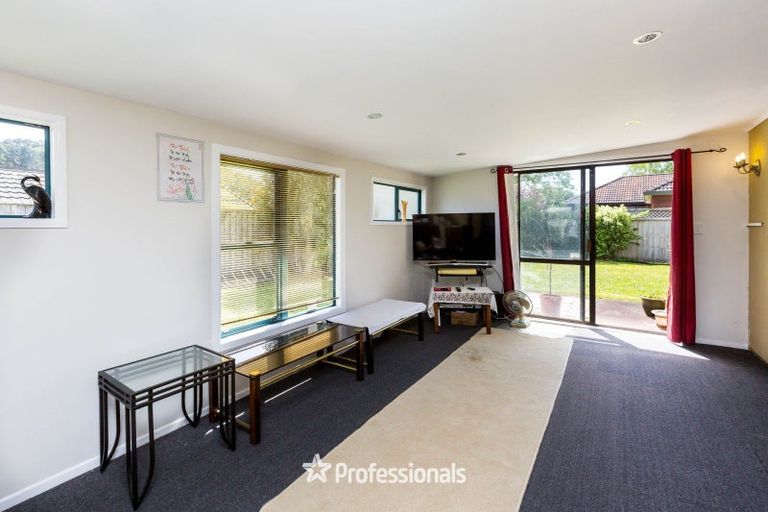 Photo of property in 22 Carlow Grove, Birchville, Upper Hutt, 5018