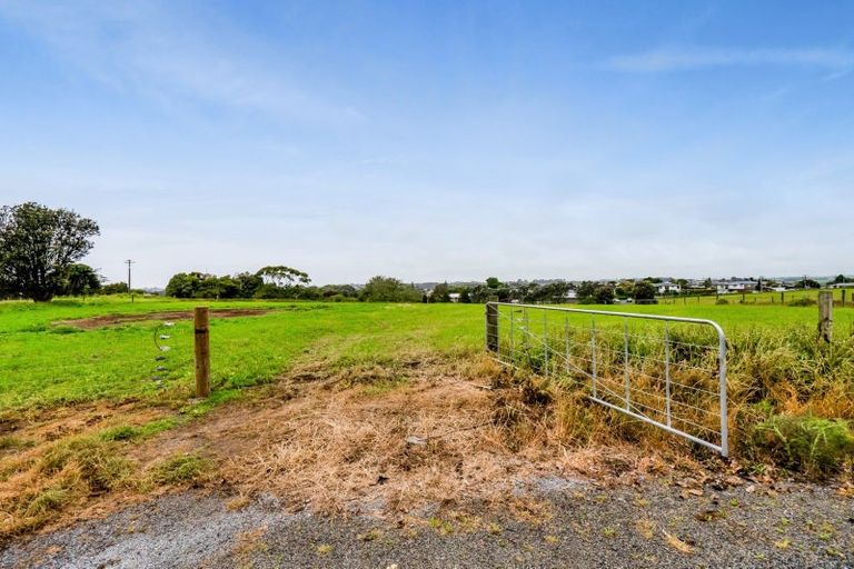 Photo of property in 17 Ranfurly Street, Waitara, 4320