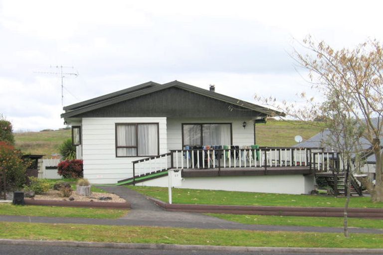 Photo of property in 57 Lansdowne Crescent, Glenview, Hamilton, 3206