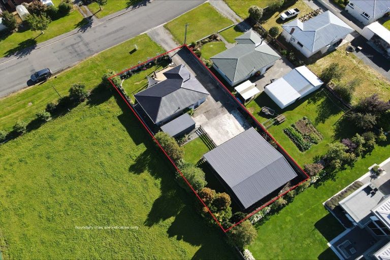 Photo of property in 111 Eglinton Street, Winton, 9720