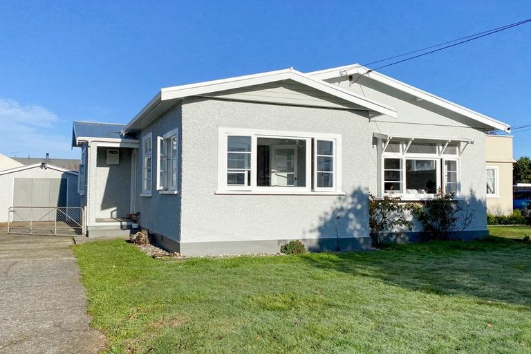 Photo of property in 107 Broadway, Carterton, 5713