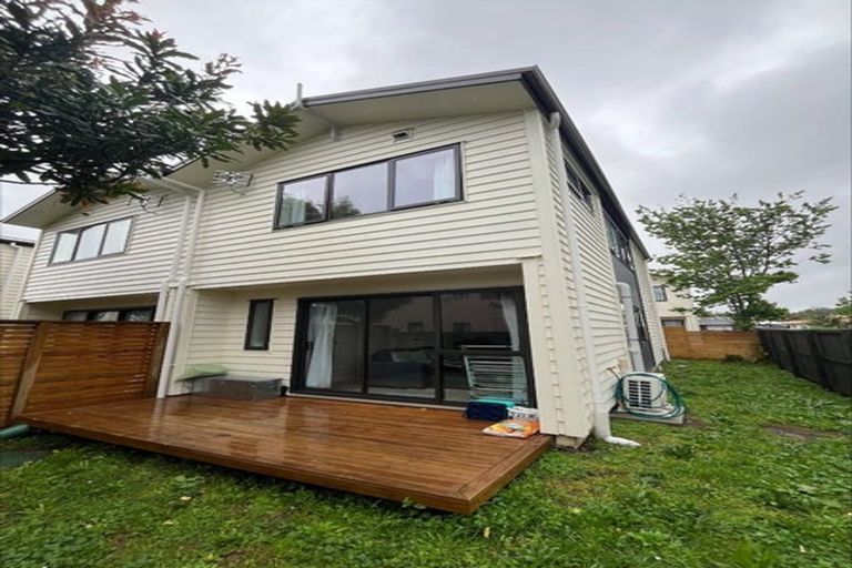 Photo of property in 8/25 Manse Road, Pahurehure, Papakura, 2113