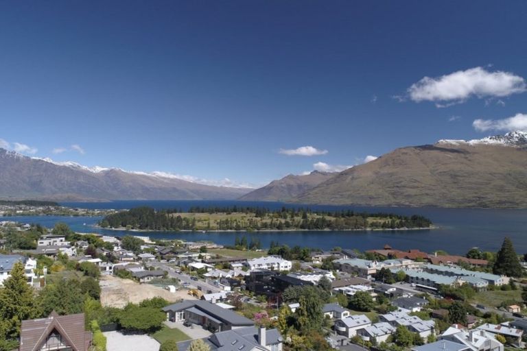 Photo of property in 8 Kent Street, Queenstown, 9300