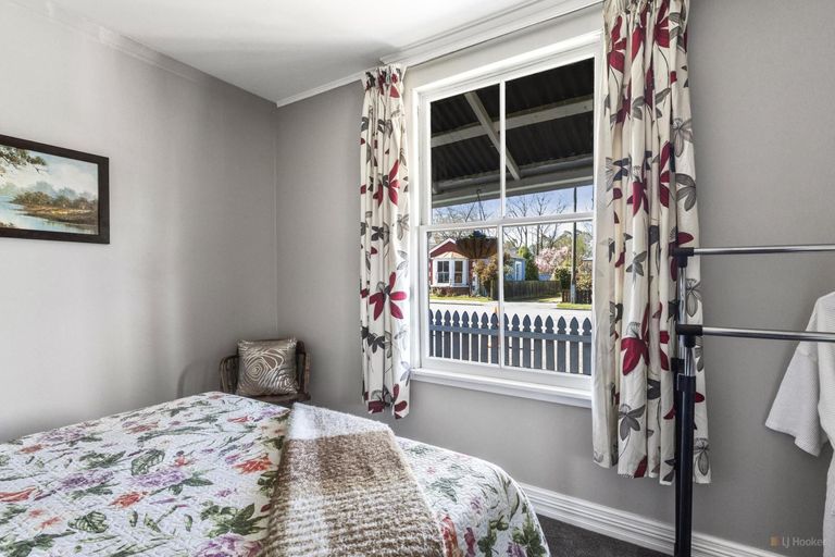 Photo of property in 138 Talbot Street, Geraldine, 7930