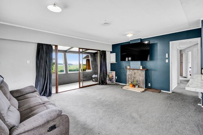 Photo of property in 5 Bronte Place, Whalers Gate, New Plymouth, 4310