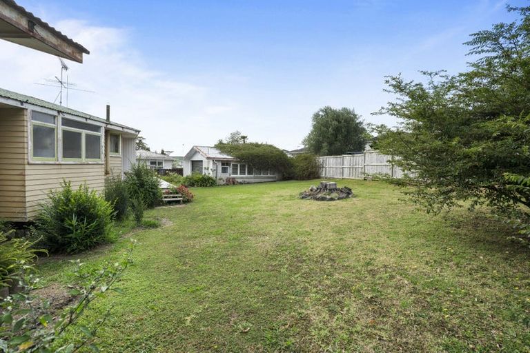 Photo of property in 13 Ennis Avenue, Pakuranga Heights, Auckland, 2010