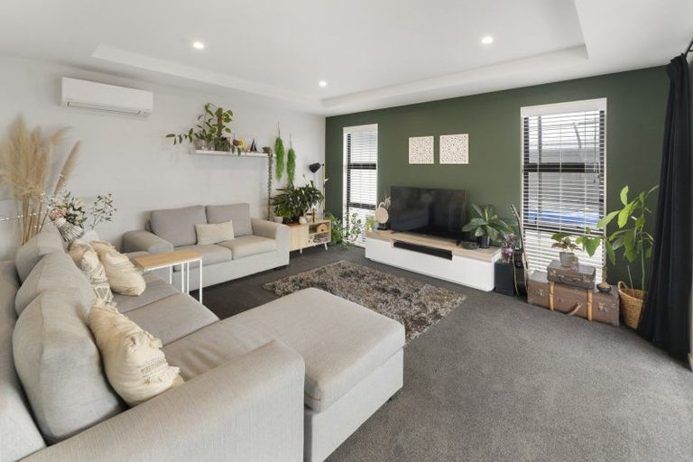 Photo of property in 11 Huntaway Close, Stoke, Nelson, 7011