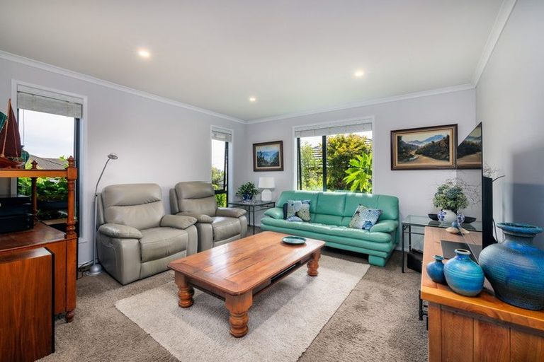 Photo of property in 5 Kilountain Place, Kerikeri, 0230