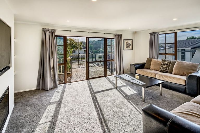 Photo of property in 9 The Sounding, Whitby, Porirua, 5024