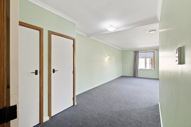 Photo of property in 36 Ongo Road, Hunterville, 4730