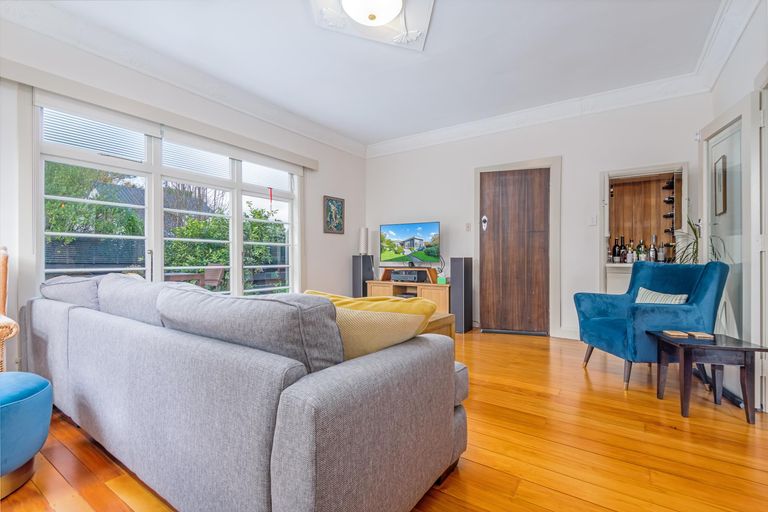 Photo of property in 38a Parata Street, Hokowhitu, Palmerston North, 4410