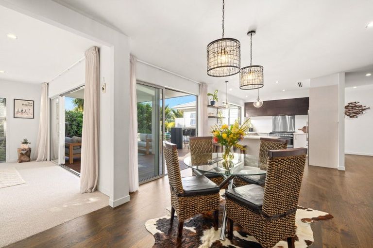 Photo of property in 5 Wrybill Way, Point Wells, Warkworth, 0986