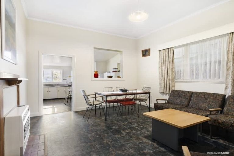 Photo of property in 81 Hill Street, Thorndon, Wellington, 6011