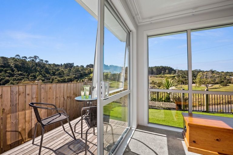 Photo of property in 22 Jeroboam Loop, Kumeu, 0810