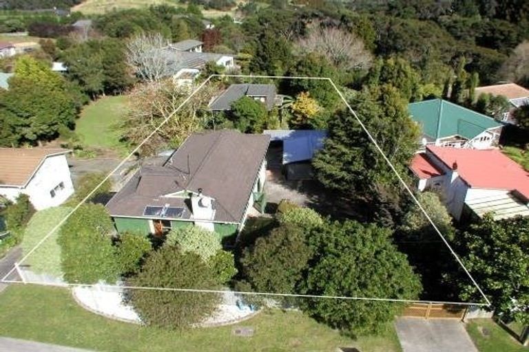 Photo of property in 13 Schnapper Rock Road, Greenhithe, Auckland, 0632