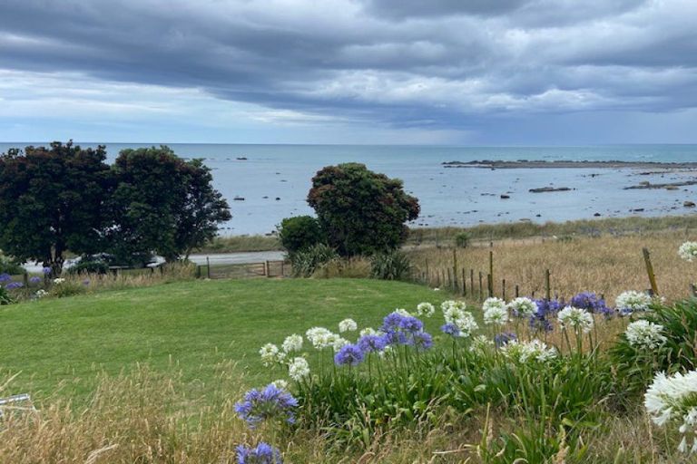 Photo of property in 1061 Mataikona Road, Mataikona, Tinui, 5889