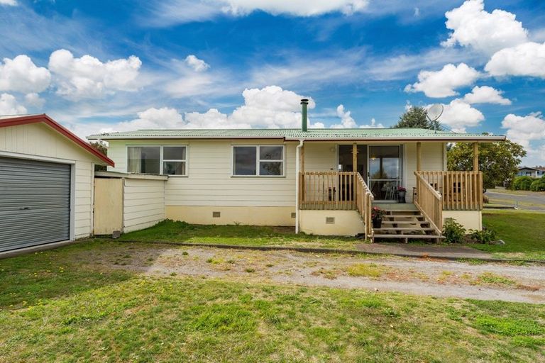 Photo of property in 11a Tobin Place, Richmond Heights, Taupo, 3330