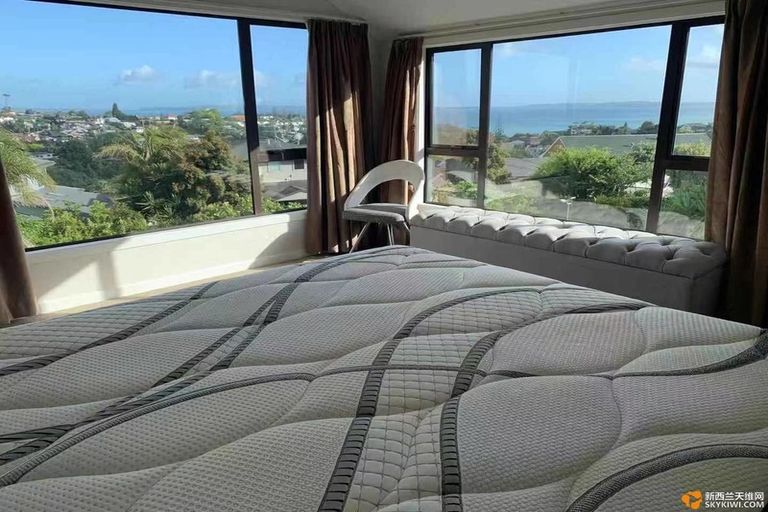 Photo of property in 2 Mellons Bay Road, Howick, Auckland, 2014