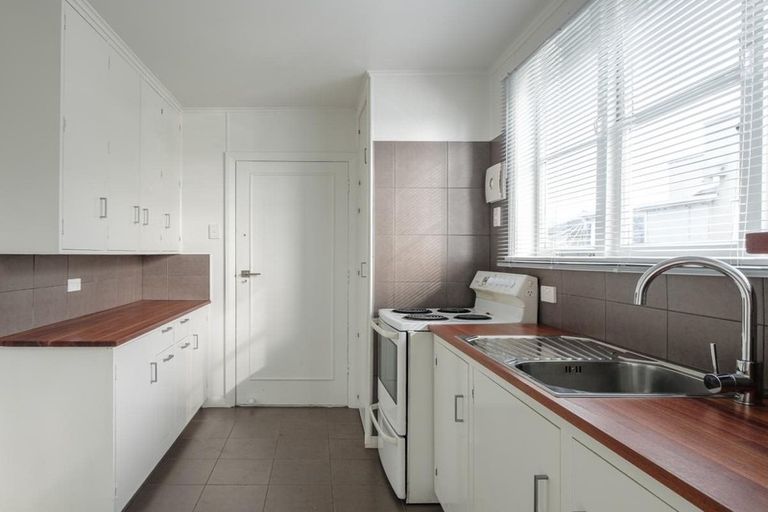 Photo of property in 24 Townley Street, Te Hapara, Gisborne, 4010