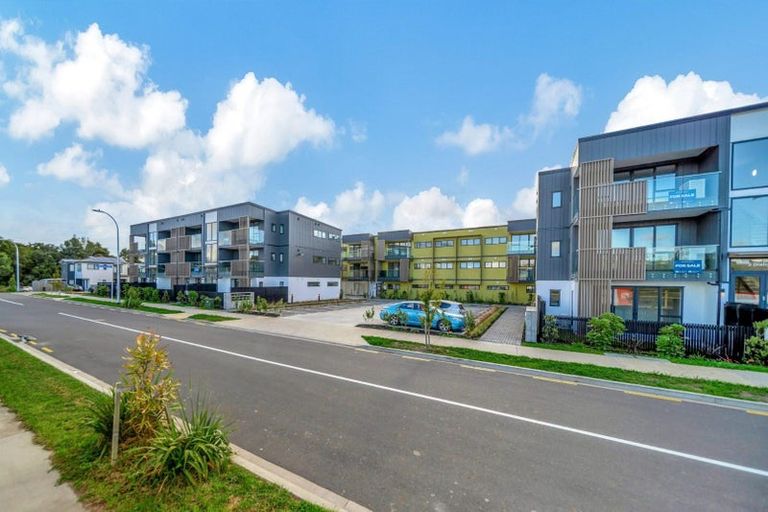 Photo of property in 105/1 Dishys Road, Flat Bush, Auckland, 2019