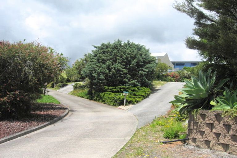 Photo of property in 26 Bay View Road, Cable Bay, 0420