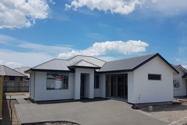 Photo of property in 5 Hickmott Street, Rangiora, 7400