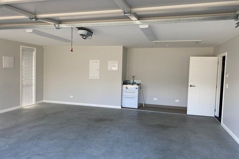 Photo of property in 3 Pae Moana Place, Stanmore Bay, Whangaparaoa, 0932