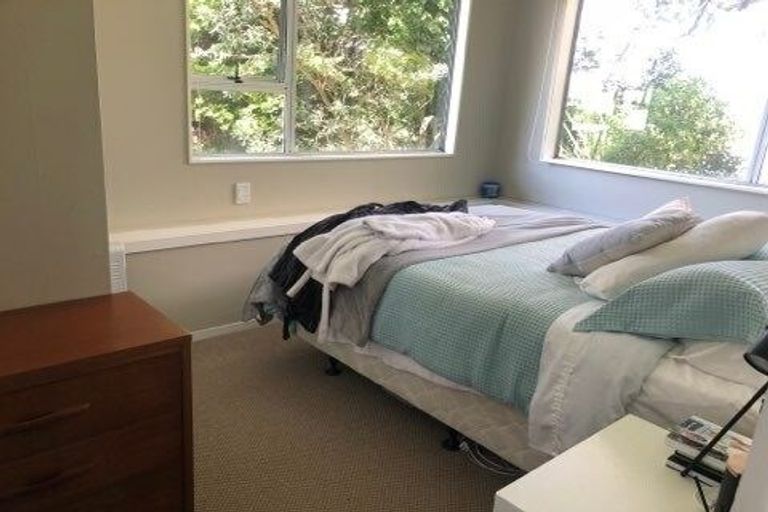 Photo of property in 3 Clementine Way, Crofton Downs, Wellington, 6035