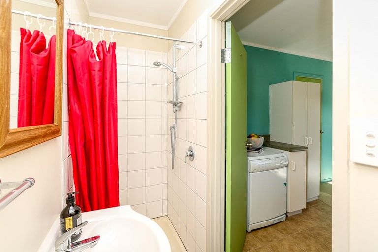 Photo of property in 19 Cumming Street, Okato, 4335