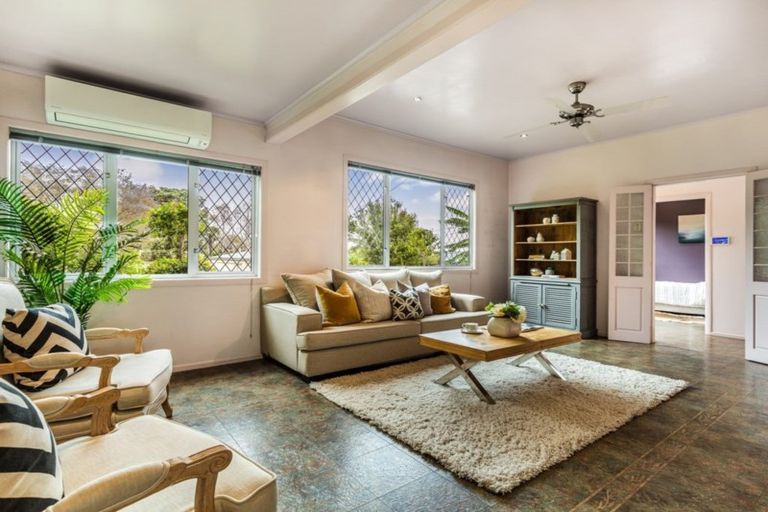 Photo of property in 490 Te Atatu Road, Te Atatu Peninsula, Auckland, 0610