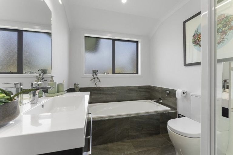 Photo of property in 12 Peckham Lane, Ashhurst, 4810