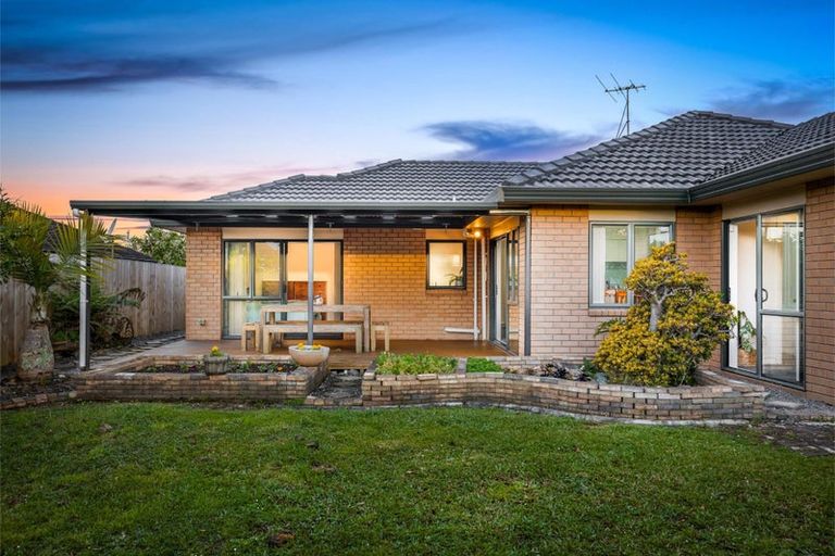 Photo of property in 51 Semillon Avenue, Henderson, Auckland, 0612