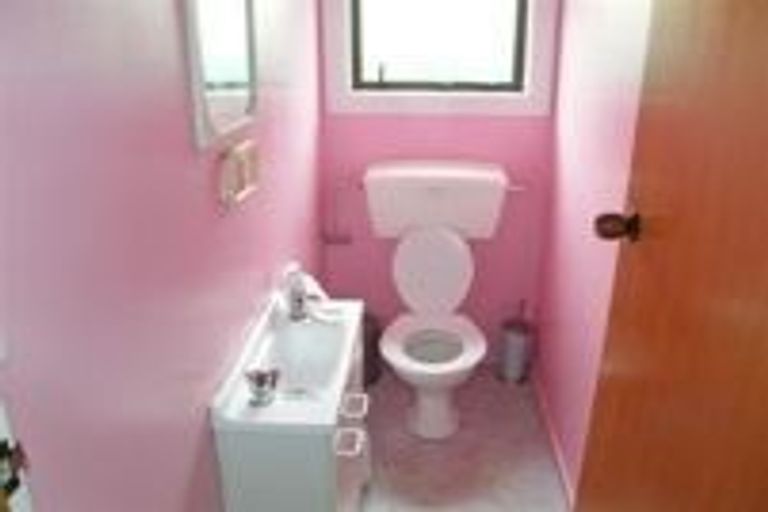 Photo of property in 671 Castle Street, North Dunedin, Dunedin, 9016