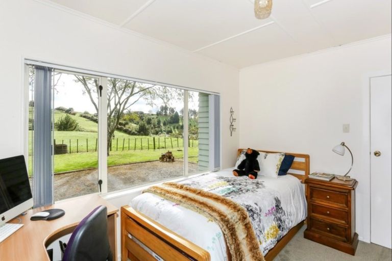 Photo of property in 45 Brewster Road, Pukekawa, Tuakau, 2696