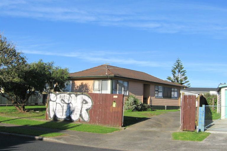 Photo of property in 11 Israel Avenue, Clover Park, Auckland, 2023