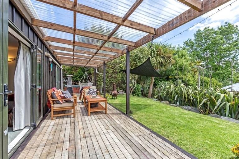 Photo of property in 40a Tiri Road, Manly, Whangaparaoa, 0930